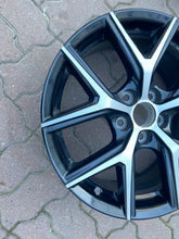 Laden Sie das Bild in den Galerie-Viewer, 1x Alufelge 18 Zoll 7.5" 5x114.3 45ET Glanz Schwarz 87169090 Toyota Rav I FEL3129007045ms