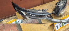 Load image into Gallery viewer, Frontscheinwerfer Rover HY32-13W029-HA HY32-13W030-HA LED Rechts oder Links SCH7344100843ys