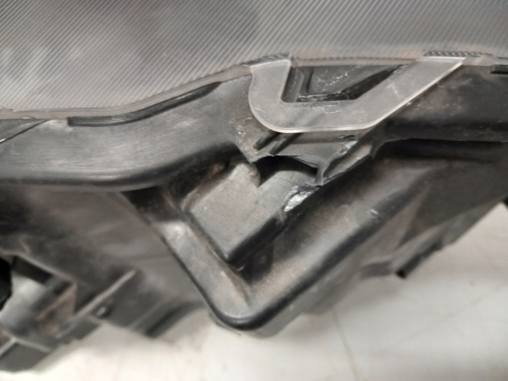 Frontscheinwerfer Toyota 4 Yaris Links Scheinwerfer Headlight