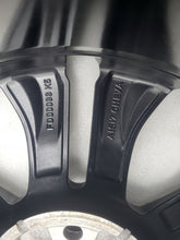 Laden Sie das Bild in den Galerie-Viewer, 1x Alufelge 17 Zoll 7.0&quot; 5x108 47 5ET L1TC-1007-DA Ford Puma Rim Wheel