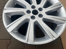 Laden Sie das Bild in den Galerie-Viewer, 1x Alufelge 18 Zoll 8.0" 5x108 45ET Glanz Silber J9C3BA Jaguar E Pace E-Pace FEL2653808214td
