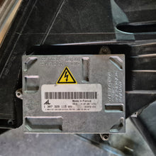 Load image into Gallery viewer, Frontscheinwerfer Audi A4 B7 8E0941003AM 8E0941004AM Ein Satz Headlight