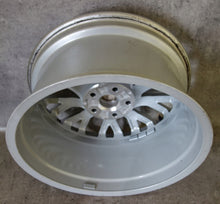 Load image into Gallery viewer, 1x Alufelge 18 Zoll 8.5&quot; 5x112 50ET Glanz Silber 8S0601025G Audi Tt Rim Wheel