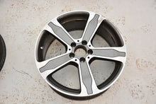 Load image into Gallery viewer, 1x Alufelge 19 Zoll 8.0&quot; 5x112 43,5ET A1564010300 Mercedes-Benz Gla Rim Wheel