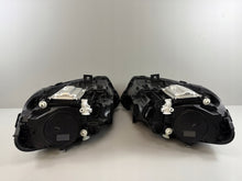 Laden Sie das Bild in den Galerie-Viewer, Frontscheinwerfer Mercedes-Benz A1779066304 LED Ein Satz Scheinwerfer Headlight SCH3566921770ym
