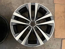 Laden Sie das Bild in den Galerie-Viewer, 1x Alufelge 18 Zoll 7.0&quot; 5x114.3 403007351R Renault Talisman Kadjar Rim Wheel