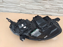 Laden Sie das Bild in den Galerie-Viewer, Frontscheinwerfer Opel Zafira Vivaro 00218275-01 Xenon Links Headlight