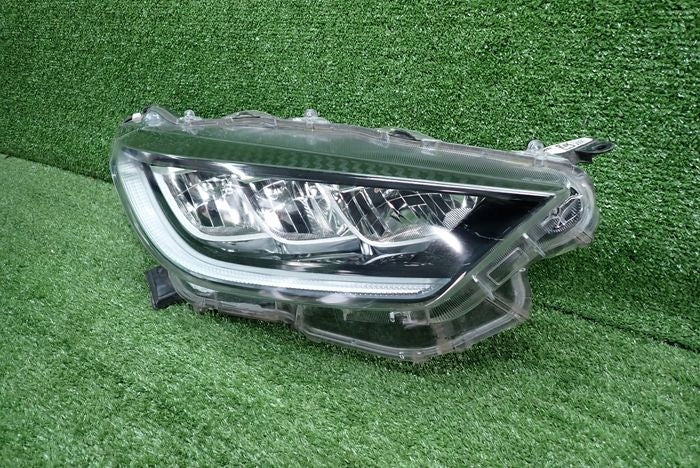 Frontscheinwerfer Toyota Yaris Rechts Scheinwerfer Headlight SCH9101763532gf