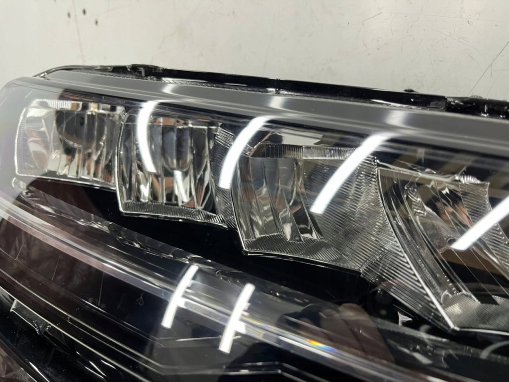 Frontscheinwerfer Skoda Karoq 57B941010 R2359357B941010 LED Rechts Headlight SCH7432191584ve