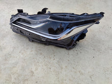 Laden Sie das Bild in den Galerie-Viewer, Frontscheinwerfer Toyota Corolla 81150-02T51-00 LED Links Scheinwerfer Headlight SCH2522725980uk