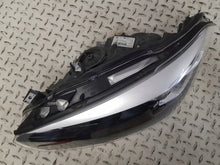 Load image into Gallery viewer, Frontscheinwerfer BMW 1 F21 F20 7358391-10 Ein Stück (Rechts oder Links) SCH2125375360ye