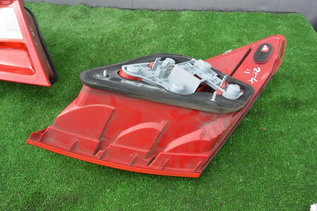 Rückleuchte Mercedes-Benz 2048202064 2048201964 Ein Stück (Rechts oder Links)