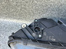 Load image into Gallery viewer, Frontscheinwerfer Skoda Octavia III 5E1941018 Rechts Scheinwerfer Headlight SCH1469435610jc