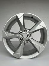 Load image into Gallery viewer, 1x Alufelge 19 Zoll 7.0&quot; 5x112 43ET Glanz Silber 83A601025N Audi Q3 Rim Wheel