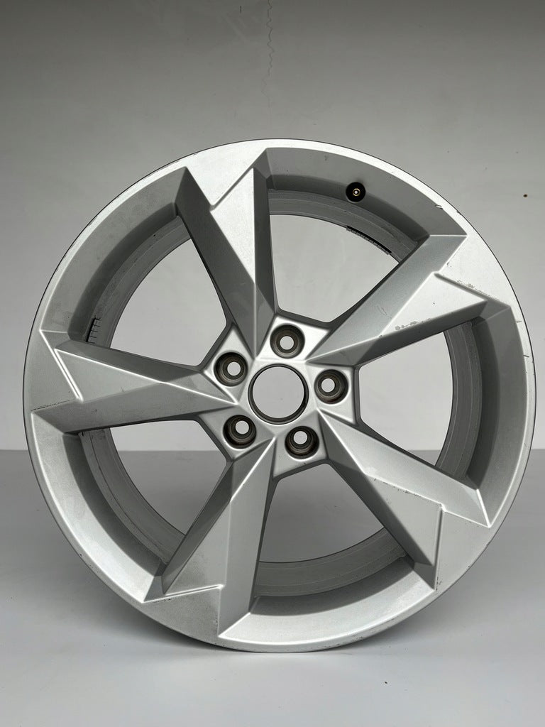 1x Alufelge 19 Zoll 7.0" 5x112 43ET Glanz Silber 83A601025N Audi Q3 Rim Wheel FEL1935991959lm