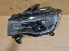 Laden Sie das Bild in den Galerie-Viewer, Frontscheinwerfer Jeep Grand Cherokee Wk2 68266657AH Links Headlight SCH1798509598xb