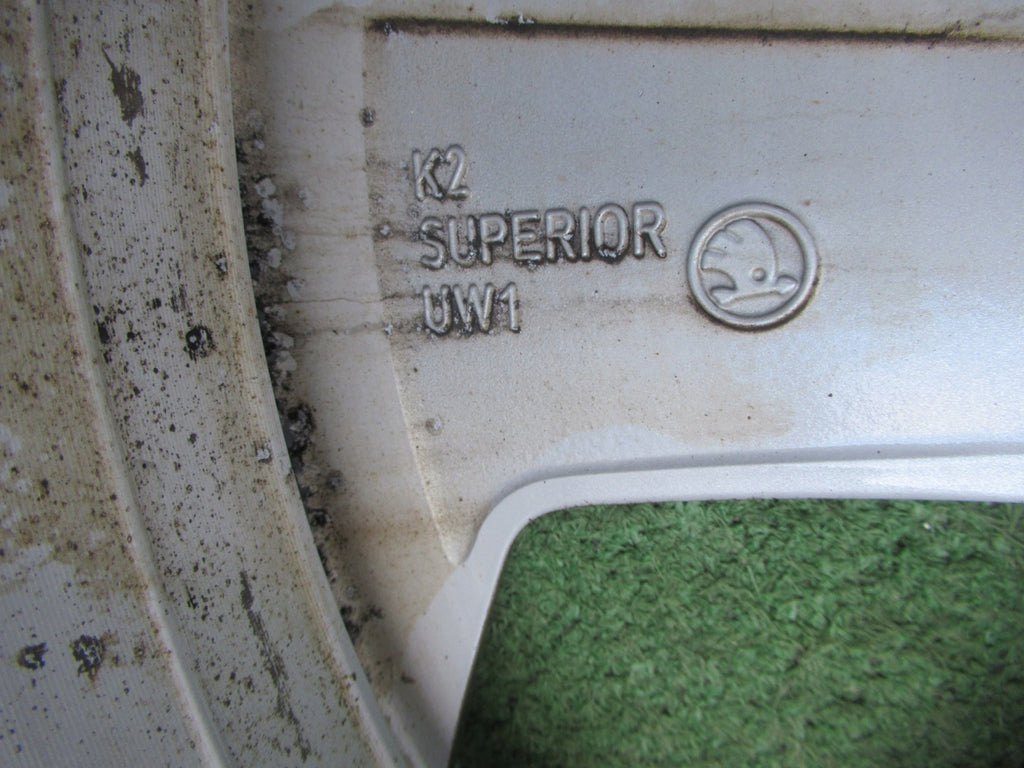 1x Alufelge 18 Zoll 7.5" 5x112 48ET Glanz Silber 5E3601025 Skoda Octavia 5e3 FEL8327799491hu