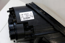 Laden Sie das Bild in den Galerie-Viewer, Frontscheinwerfer Porsche Cayenne 7L5941031K Xenon Links Scheinwerfer Headlight SCH6030751559at