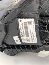 Laden Sie das Bild in den Galerie-Viewer, Frontscheinwerfer Porsche Taycan 9J1941060F Rechts Scheinwerfer Headlight SCH9216611790hp