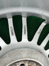 Laden Sie das Bild in den Galerie-Viewer, 1x Alufelge 18 Zoll 7.5&quot; 6x114.3 45ET KBA49823 Mercedes-Benz Rim Wheel