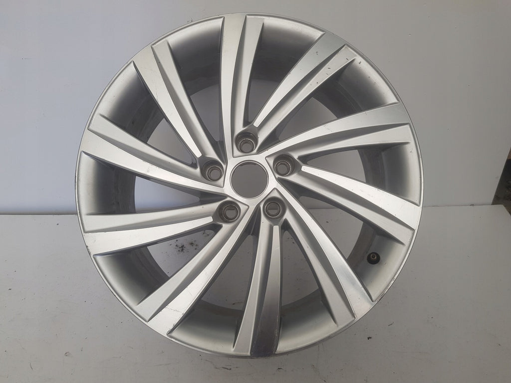 1x Alufelge 18 Zoll 7.5" 5x112 48ET Glanz Graphit 5E3601025J Mg Octavia 5e3