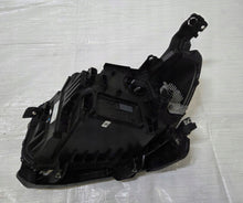 Laden Sie das Bild in den Galerie-Viewer, Frontscheinwerfer Opel Grandland 9840302180 Rechts Scheinwerfer Headlight SCH8391228344kr