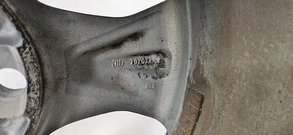 1x Alufelge 17 Zoll 7.0" 5x114.3 39ET PZ49M-X0670-Z Toyota Rim Wheel