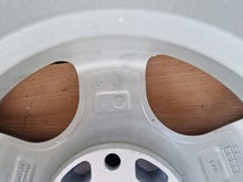 Load image into Gallery viewer, 1x Alufelge 15 Zoll 7.0" 5x114.3 40ET Glanz Silber KBA44020 Mazda Rim Wheel FEL5775661118lf