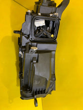 Laden Sie das Bild in den Galerie-Viewer, Frontscheinwerfer Mercedes-Benz Gle A1679065906 LED Rechts oder Links