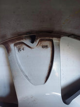 Laden Sie das Bild in den Galerie-Viewer, 1x Alufelge 18 Zoll 8.0&quot; 5x108 33ET 9684300877 Citroën C5 Iii Rim Wheel