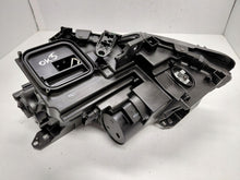 Laden Sie das Bild in den Galerie-Viewer, Frontscheinwerfer Mercedes-Benz Gla A1569061800 Rechts Scheinwerfer Headlight SCH8832320602fz