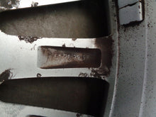 Laden Sie das Bild in den Galerie-Viewer, 1x Alufelge 17 Zoll 6.5" 4x100 46ET Silber 51767998 Fiat Punto Evo Grande FEL1427660807gt