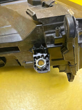 Load image into Gallery viewer, Frontscheinwerfer VW 57L941035 LED Links Scheinwerfer Headlight SCH7573235239vu