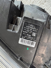Laden Sie das Bild in den Galerie-Viewer, Frontscheinwerfer Ford Transit Custom JK21-13W029-DJ Rechts Headlight