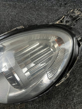 Laden Sie das Bild in den Galerie-Viewer, Frontscheinwerfer Mercedes-Benz W251 Bi-Xenon Links Scheinwerfer Headlight SCH4141243803nh
