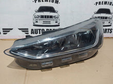 Laden Sie das Bild in den Galerie-Viewer, Frontscheinwerfer Ford Focus NX7B-13E015-CD NX7B-13E015- LED Rechts oder Links SCH6287680722kr