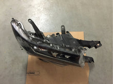 Laden Sie das Bild in den Galerie-Viewer, Frontscheinwerfer Toyota Land Cruiser Full LED Rechts Scheinwerfer Headlight SCH6534664445jd