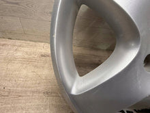 Laden Sie das Bild in den Galerie-Viewer, 1x Alufelge 17 Zoll 7.0" 5x120 55ET Glanz Silber 7H0601025C VW Multivan FEL5280334294tu