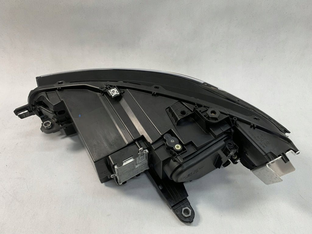 Frontscheinwerfer VW Passat Rechts Scheinwerfer Headlight SCH3583376830yn