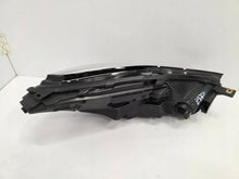 Laden Sie das Bild in den Galerie-Viewer, Frontscheinwerfer Tesla Model 3 Full LED Ein Stück (Rechts oder Links) Headlight