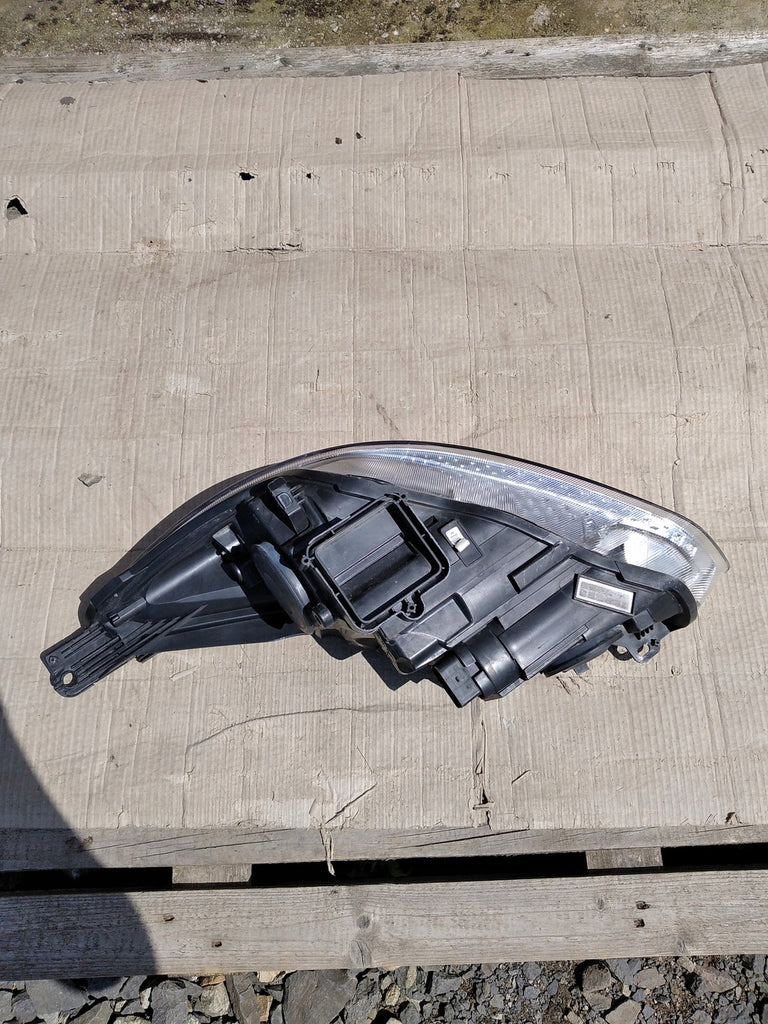 Frontscheinwerfer Ford Focus F1EB-13W029 Rechts Scheinwerfer Headlight