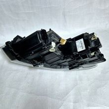 Laden Sie das Bild in den Galerie-Viewer, Frontscheinwerfer VW Polo 6c1 6C1941034 Full LED Links Scheinwerfer Headlight