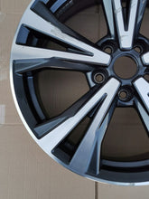 Load image into Gallery viewer, 1x Alufelge 18 Zoll 7.0&quot; 5x114.3 40ET Nissan X-Trail Qashqai II J11 Rim Wheel