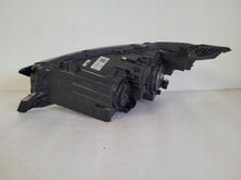 Laden Sie das Bild in den Galerie-Viewer, Frontscheinwerfer Opel Corsa F 39162649 354261827 Rechts Scheinwerfer Headlight SCH7271305173cb