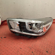 Laden Sie das Bild in den Galerie-Viewer, Frontscheinwerfer Kia Rio Links Scheinwerfer Headlight