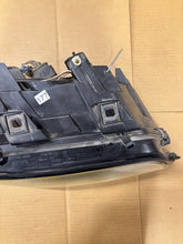 Load image into Gallery viewer, Frontscheinwerfer Audi A6 15592400 Xenon Rechts Scheinwerfer Headlight