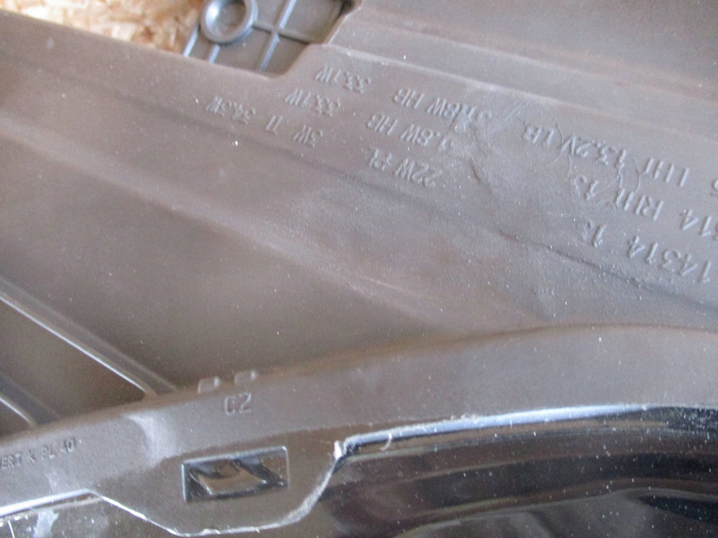 Frontscheinwerfer Skoda Superb 3P1941016A Full LED Ein Stück (Rechts oder Links) SCH6650712822jb