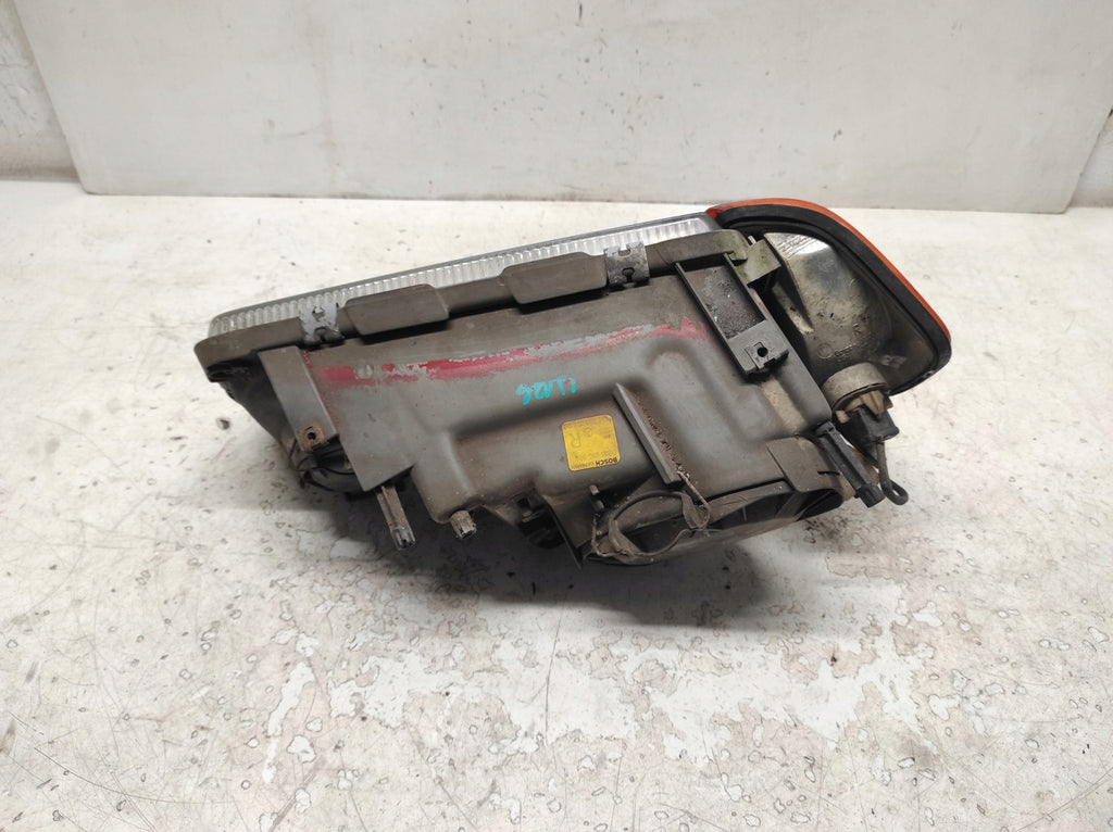Frontscheinwerfer Mercedes-Benz W126 1268200261 Rechts Scheinwerfer Headlight SCH4361710056zh