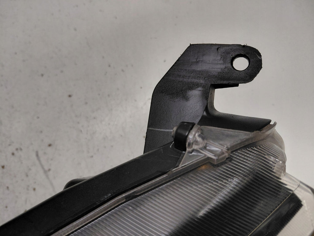 Frontscheinwerfer Toyota Yaris Rechts Scheinwerfer Headlight SCH9558588286ao