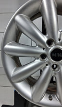 Load image into Gallery viewer, 1x Alufelge 17 Zoll 7.0" 5x112 45ET Glanz Silber 6855108 BMW 1 Mini F56 F55 FEL1251270493cm